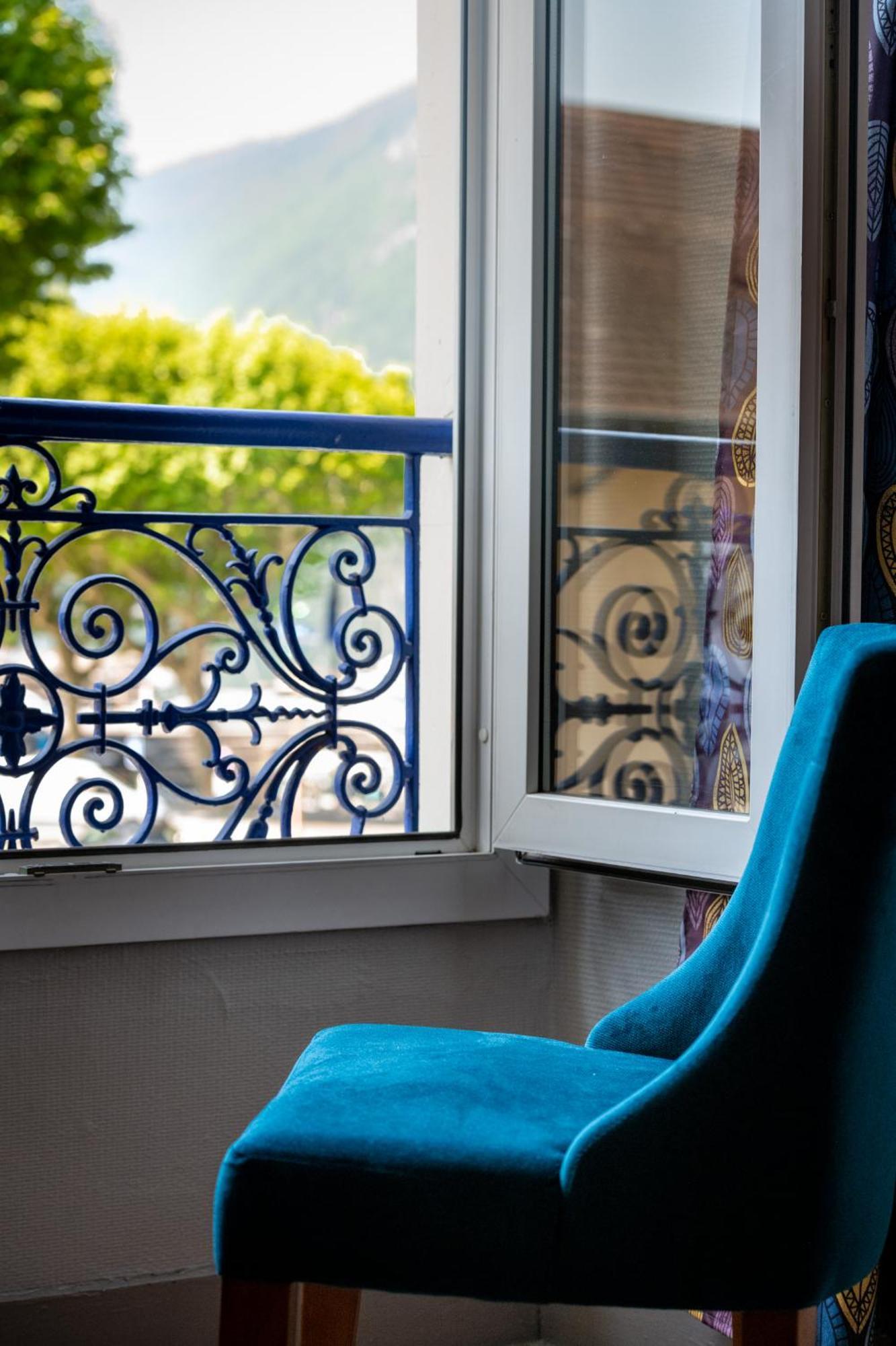 Hotel Beau Rivage Aix-les-Bains Exteriör bild